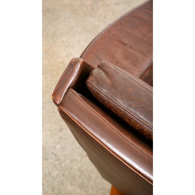 1960s Mid Century Modern Danish Lounge Chair Brown Leather Armchair Legs Denmark MCM For Sale - Image 9 of 10