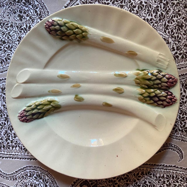 Cream French and Belgian Barbotine Asparagus Plate Wall Plates, Set of 5 For Sale - Image 8 of 10