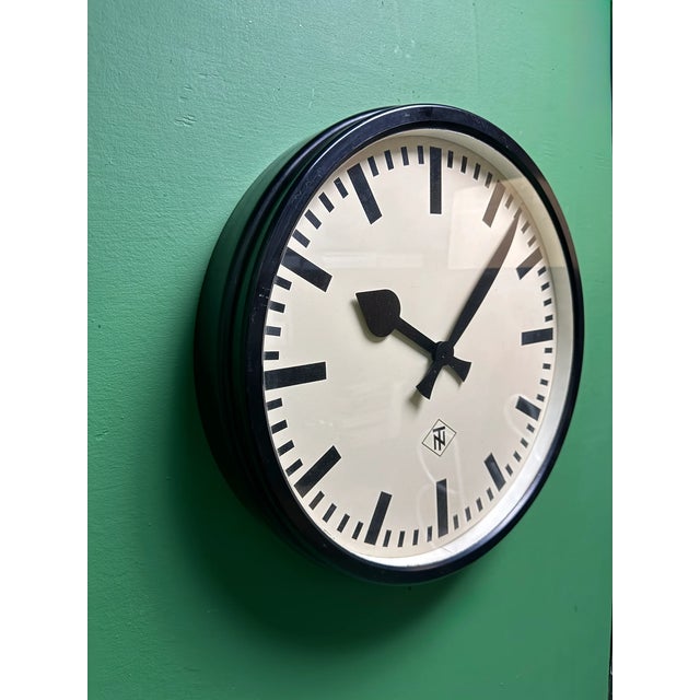 Large Bakelite Factory Clock from TN Tele Norma, West Germany, 1940s For Sale - Image 4 of 9