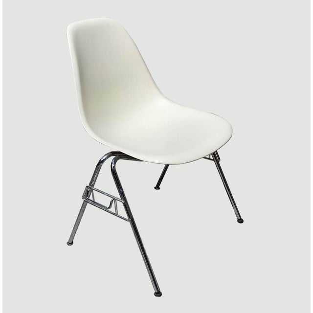 White Side Chairs by Charles and Ray Eames for Vitra, 1970s For Sale - Image 9 of 9