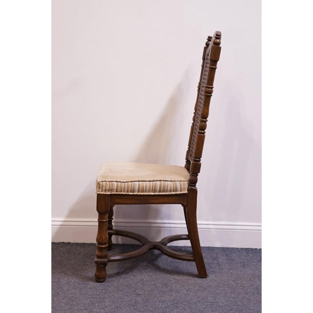 Mid 20th Century Thomasville Furniture Kenilworth Collection Solid Oak English Tudor Style Dining Side Chair 860-99 For Sale - Image 5 of 12