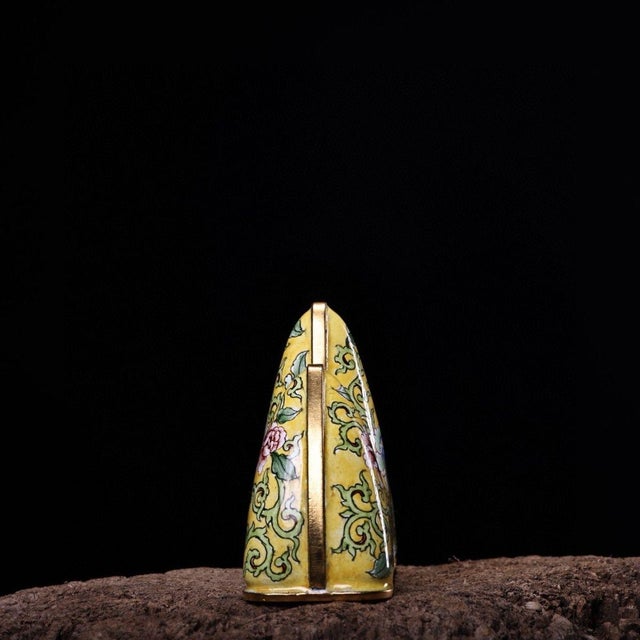 Ceramic Antique Chinese Enamel Floral Brush Rest / Mountain Form For Sale - Image 7 of 8