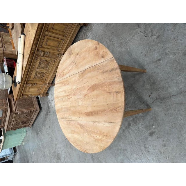 Early 20th Century Round Elm Table For Sale - Image 9 of 11