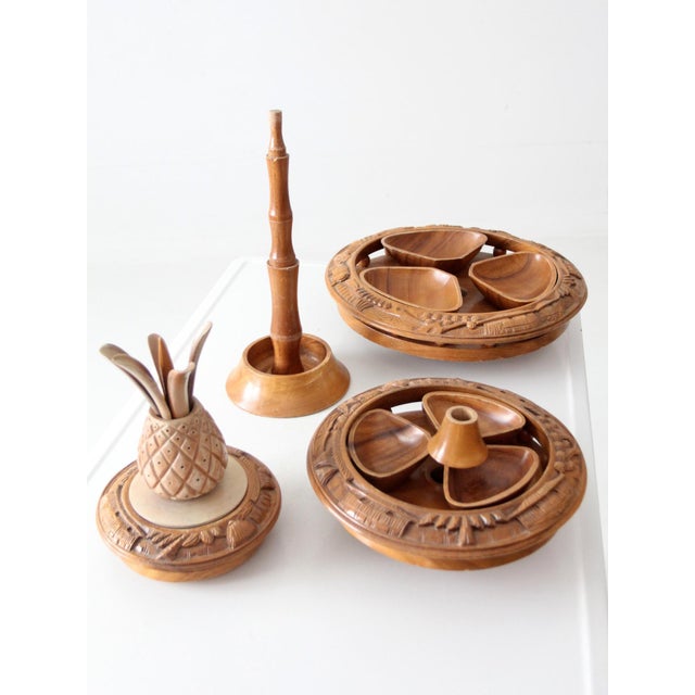 Vintage Mid-Century Carved Wood Tiered Lazy Susan With Pineapple Finial For Sale - Image 11 of 17
