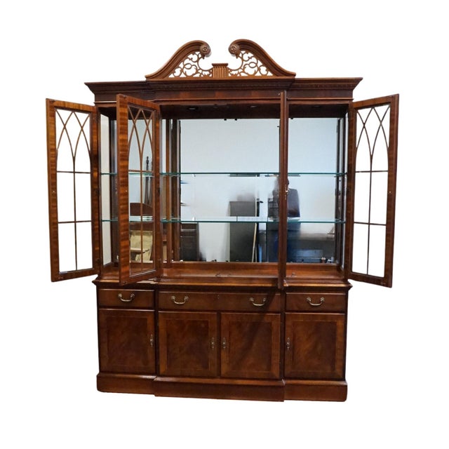 Ethan Allen Ethan Allen 18th Century Mahogany Collection 70" Pierced Wood Pediment Lighted Display China Cabinet 22-6549 For Sale - Image 4 of 15