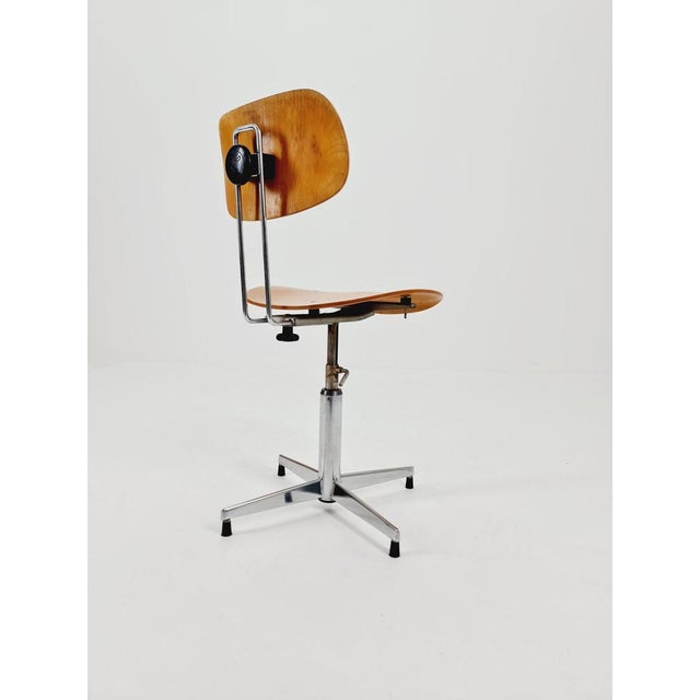 Egon Eiermann Bauhaus German Swivel Chair by Egon Eiermann for Wilde & Spieth, 1950s For Sale - Image 4 of 11