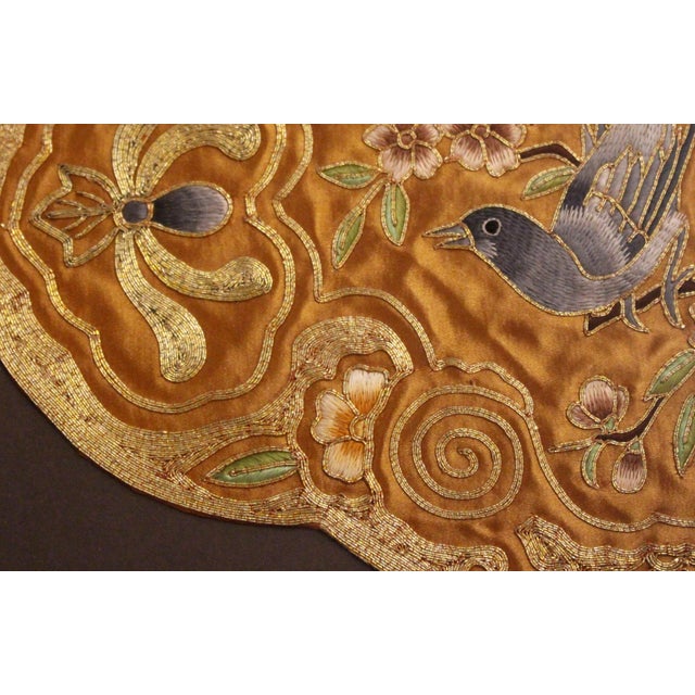 Mid-20th Century Chinese Framed Songbird Embroidered Panel For Sale In Raleigh - Image 6 of 6