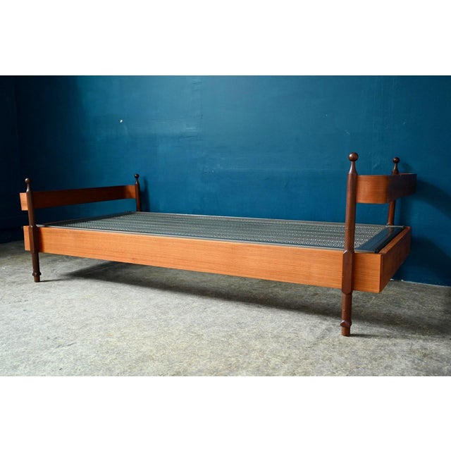 Mid-Century Modern Teak Single Bed attributed to Fratelli Proserpio, 1960s For Sale - Image 3 of 12