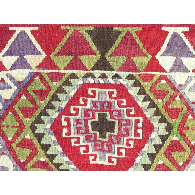 Mid 20th Century Vintage Small Aesthetic Handwoven Turkish Kilim Rug For Sale - Image 9 of 11