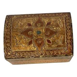 1950s Petite Italian Florentine Gold Leaf Treasure Box For Sale