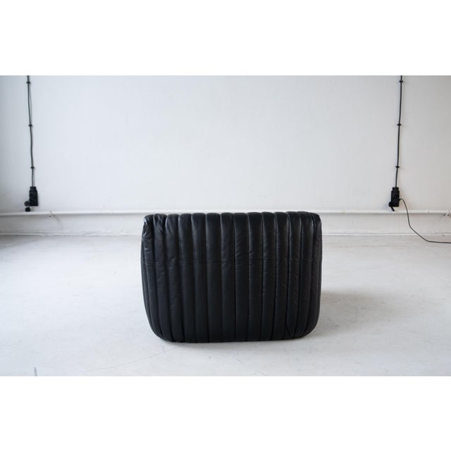 Animal Skin Vintage Sandra Chair in Black Leather by Annie Hieronimus for Ligne Roset, 1973 For Sale - Image 7 of 12