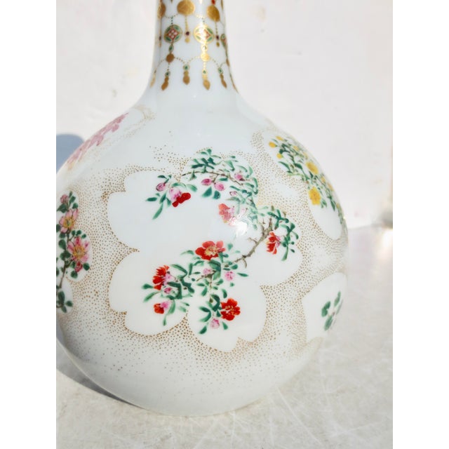 Japanese Meiji Studio Porcelain Bottle Shaped Vase 19th Century For Sale - Image 13 of 15