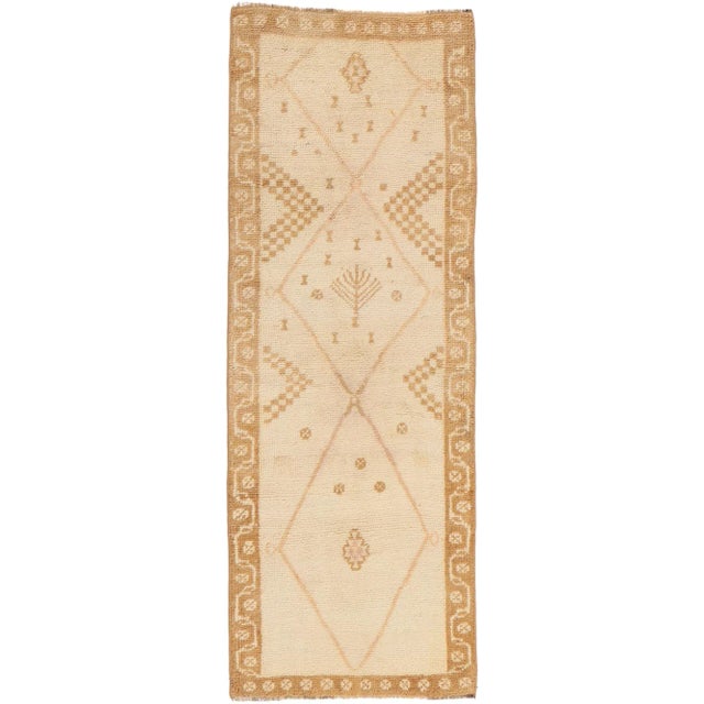 Late 20th Century Vintage Turkish Oushak Rug - 02'07 X 06'10 For Sale - Image 9 of 9