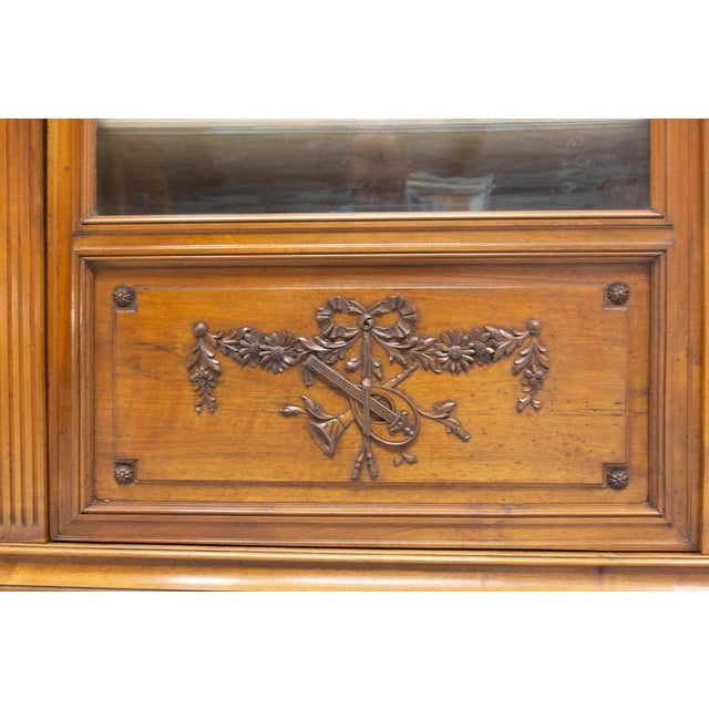 French Louis XVI Oak and Walnut Three Doors Vitrine Bookcase, 1900 For Sale - Image 6 of 18