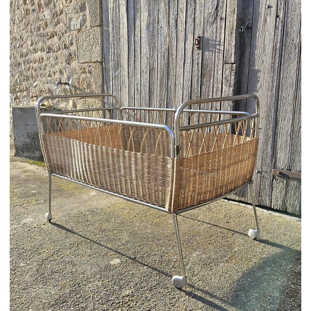 Mid-Century French Childrens Bed in Rattan and Chrome, 1960s For Sale - Image 4 of 18