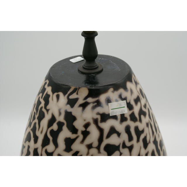 Contemporary Late 20th Century Black & Ivory Geometric Chulucanas Pottery Lamp – Handcrafted Peruvian Art Tribal Vase Desk Lamp For Sale - Image 3 of 7