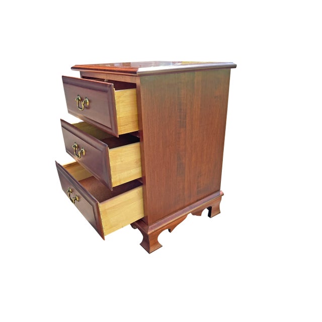 Traditional 1980s Vintage Small Traditional Dresser Accent Bedside Table by Mossehead Maine For Sale - Image 3 of 6