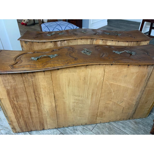 Mid 18th Century Walnut 18th Century Two Drawer Commode For Sale - Image 5 of 17