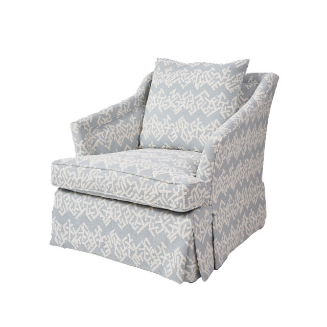 Made in Virginia, these custom made to order chairs are covered with Ferrick Mason woven Arthur Light Blue. These...