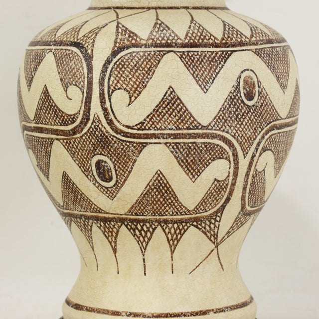 Cream Vintage Tribal Pattern Ceramic Ginger Jar Table Lamp For Sale - Image 8 of 11