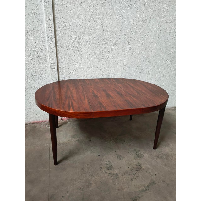 Mid-Century Extendable Palisander Dining Table from Dinamarca, 1970s For Sale - Image 4 of 12