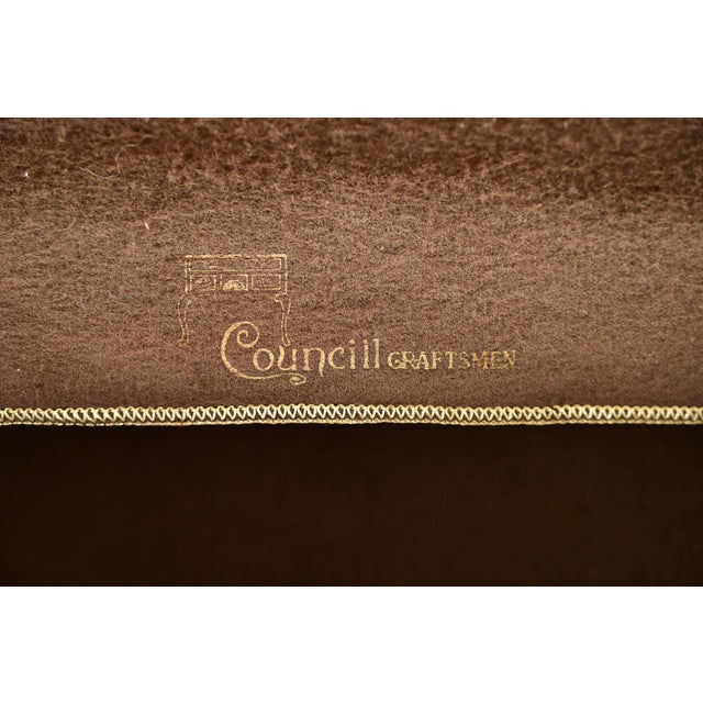 Councill Craftsmen Georgian Banded Flame Mahogany Lighted Breakfront Bookcase Cabinet For Sale - Image 9 of 17