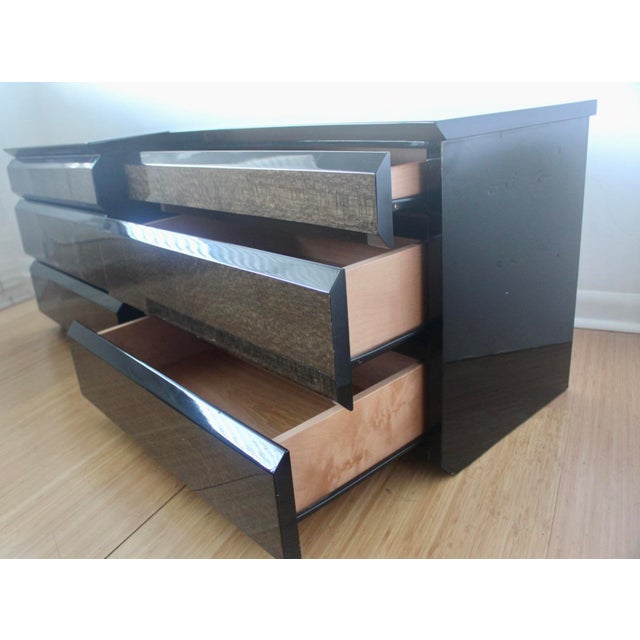 Black 1990s Vintage Italian Giorgio Collection Snakewood Black Lacquered Three Drawer Nightstands Side Tables -a Pair For Sale - Image 8 of 18