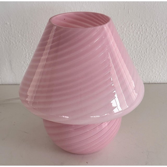 Italian Pink Swirl Murano Glass Mushroom Table Lamp, 1970s For Sale - Image 7 of 14