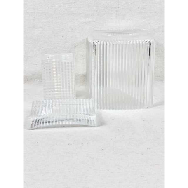 Transparent Vintage Mid-Century Clear Ribbed Lucite Bathroom Vanity Set – 3 Pieces For Sale - Image 8 of 8