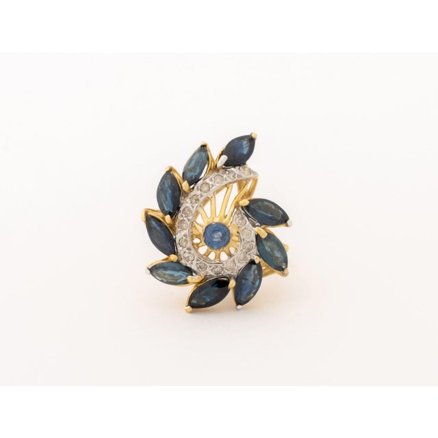 Late 20th Century Modernist 14k Yellow Gold Sapphire Diamond Ring For Sale - Image 5 of 9