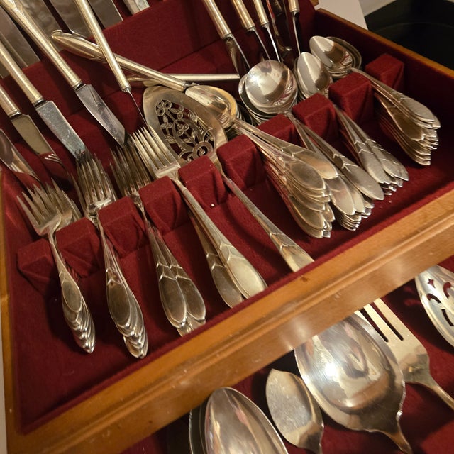 Complete Twelve Eight - Piece Place Settings Art Nouveau Silverplate Flatware Plus Serving Pieces Boxed Set- Set of 120 For Sale - Image 6 of 16
