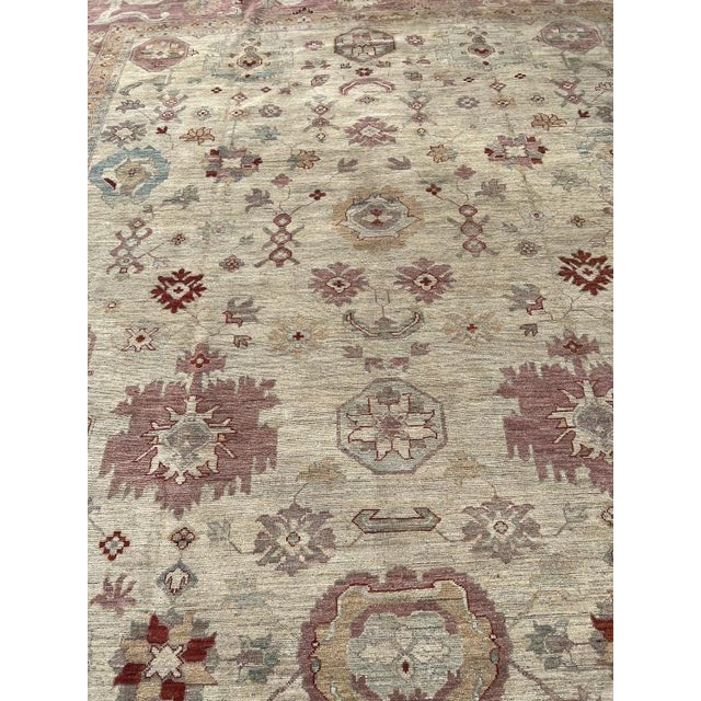 Hard to find color combination in sought after decorative design