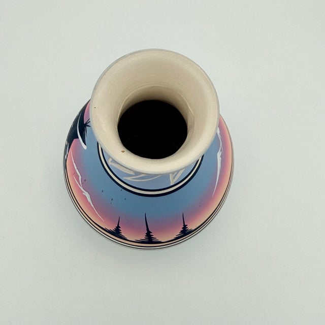 Late 20th Century Vintage Signed Steve Navajo Southwestern Desert Sunset Pottery Vase For Sale - Image 5 of 9
