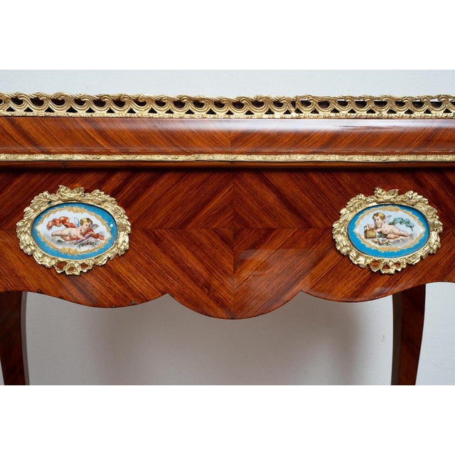 19th Century Napoleon III French Coffee Table in Precious Exotic Wood with Applications of Sevres Porcelain Plaques For Sale - Image 5 of 9