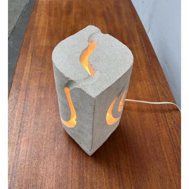 Mid-Century Modern French Stone Table Lamp by Evy Dan For Sale - Image 5 of 18