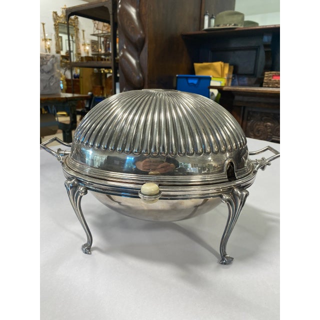 Early 20th Century Mappin Brothers Antique Armorial Silverplated Breakfast Dome For Sale In Boston - Image 6 of 8