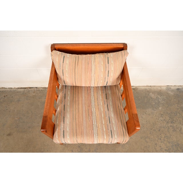 1960s Mid-Century Modern Knotty Pine Lounge Chair With Southwest Upholstery, Circa 1960s For Sale - Image 5 of 14