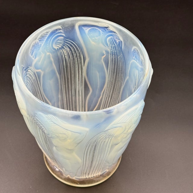 René Lalique Danaïdes Vase in Opalescent Glass by R. Lalique, 1926 For Sale - Image 4 of 13