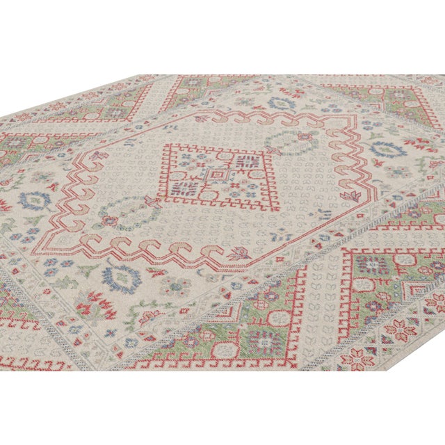 Hand-knotted in wool, this 8x10 rug is a new addition to the Homage Collection by Rug & Kilim and is inspired by turn-of-...