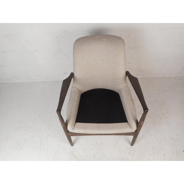 1970s Contemporary Modern Lounge Chair For Sale In New York - Image 6 of 10