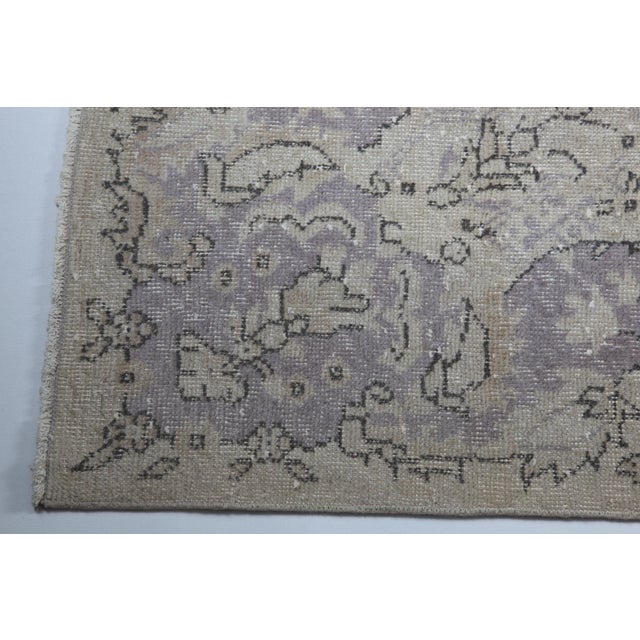 Vintage Turkish Hand-Knotted Oushak Rug in Soft Neutrals - 7' × 10′ 4″ For Sale In Tampa - Image 6 of 12
