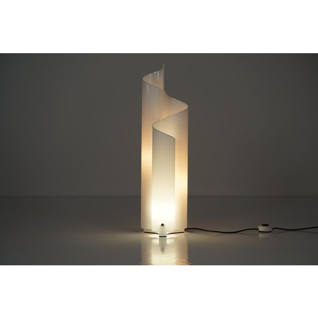 Artemide Model Mezzachimera Table Lamp by Vico Magistretti for Artemide, 1960s For Sale - Image 4 of 10