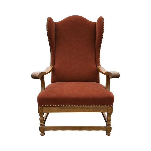 Vintage Danish cabinetmaker high back king chair in hand-carved oak, circa 1930s-50s. Newly upholstered with new padding...