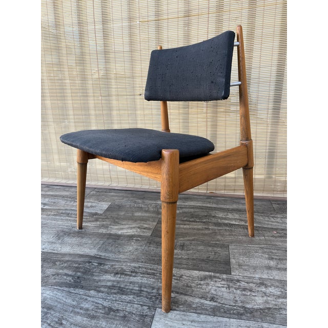 Set of Six Mid-Century Modern Atomic Era Dining Chairs Circa 1960s For Sale - Image 4 of 18