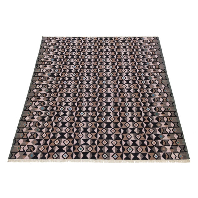 Abstract Modern Handmade Kilim Wool Area Rug– Flatweave Abstract Neutral Tones by Apadana For Sale - Image 3 of 12