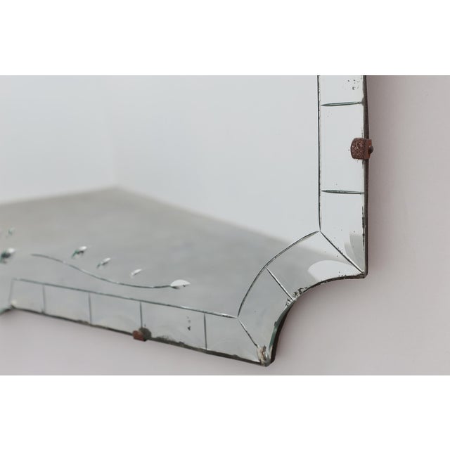 Wood French Venetian Style Frameless Mirror with Bevelled Border and Engraved Floral Motif, 1920 For Sale - Image 7 of 11