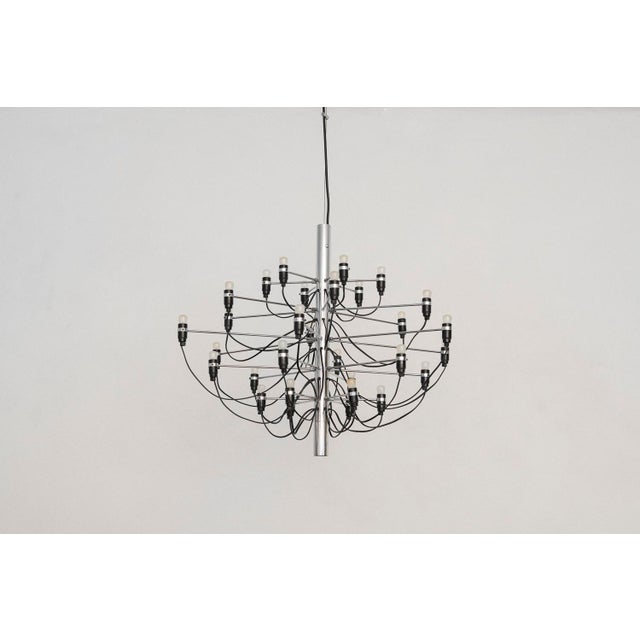 Mid-Century Modern Vintage 2097/30 Chandelier by Gino Sarfatti for Arteluce, 1960s For Sale - Image 3 of 8