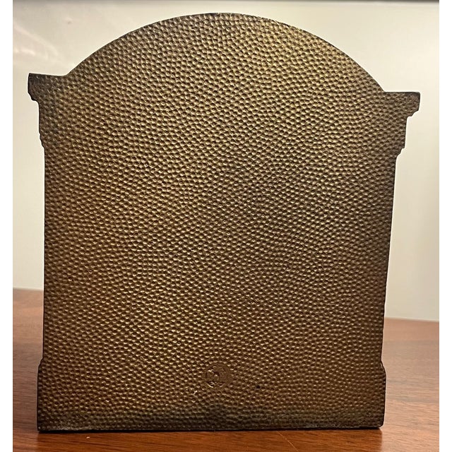 Antique 19th Century Bradley & Hubbard Cast Iron Painted Bookend Horse & Carriage For Sale In Raleigh - Image 6 of 9