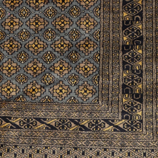 Vintage Cashmere Rug, Pakistan For Sale - Image 6 of 9