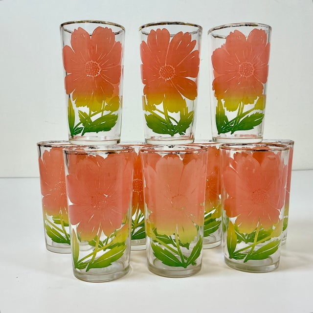 American 1950s Vintage Americana Boho Chic Federal Glass Company Coral Daisy Glassware -Set of 8 For Sale - Image 3 of 11